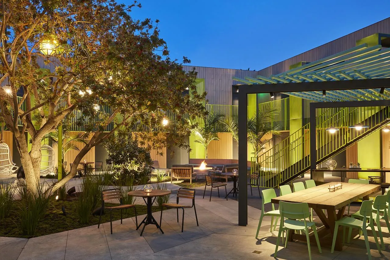 Mayumi Los Angeles Hotel